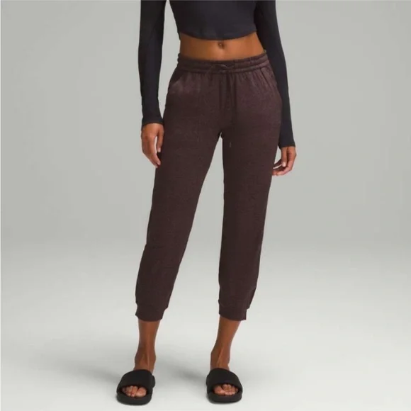 Lululemon Soft Jersey Classic Fit Jogger - Picture 7 of 8